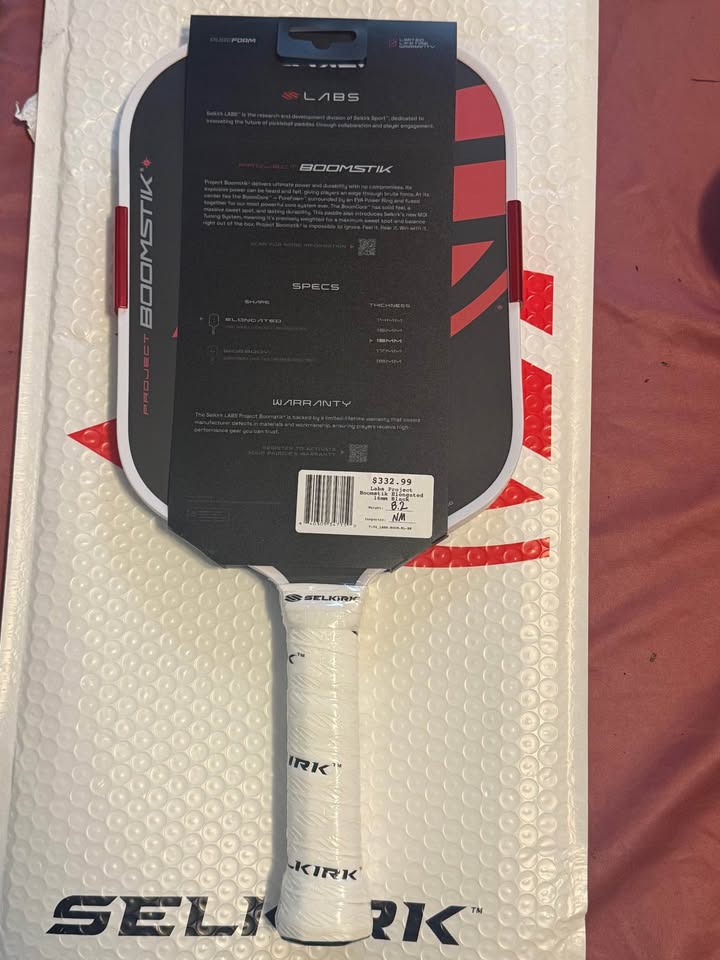 *** OPEN BOX *** Selkirk BOOMSTIK NEVER USED ONLY 1 AVAILABLE ****